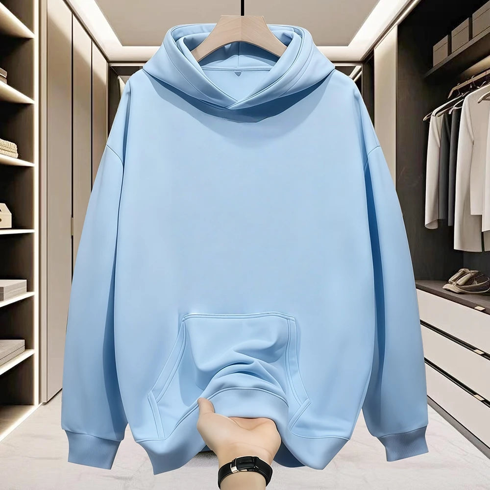 It is suitable for wearing inside and outside. T-shirts with hot and basic colors can be worn all year round.